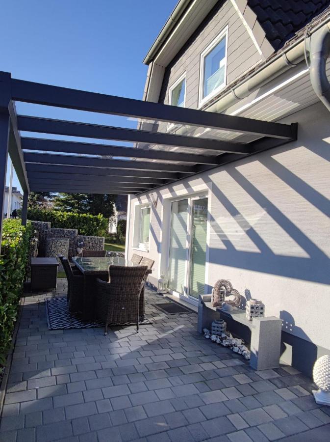 Ferienhaus Ostseeblick Ruegen ザスニッツ エクステリア 写真
