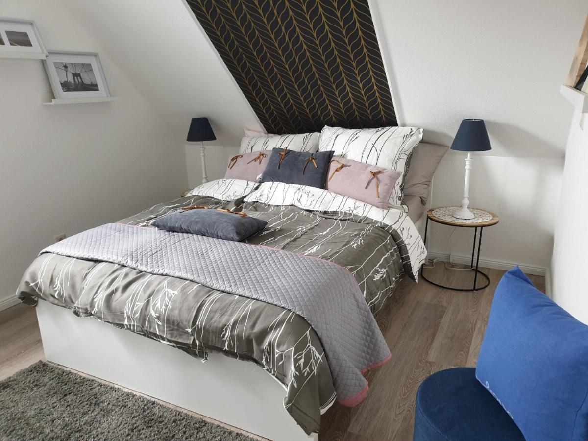 Ferienhaus Ostseeblick Ruegen ザスニッツ エクステリア 写真