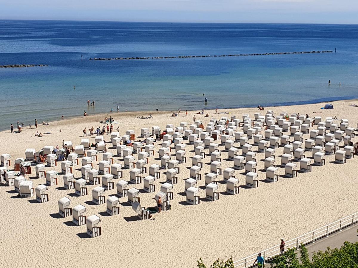 Ferienhaus Ostseeblick Ruegen ザスニッツ エクステリア 写真