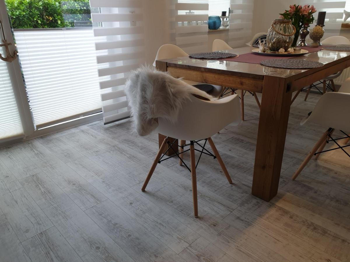 Ferienhaus Ostseeblick Ruegen ザスニッツ エクステリア 写真