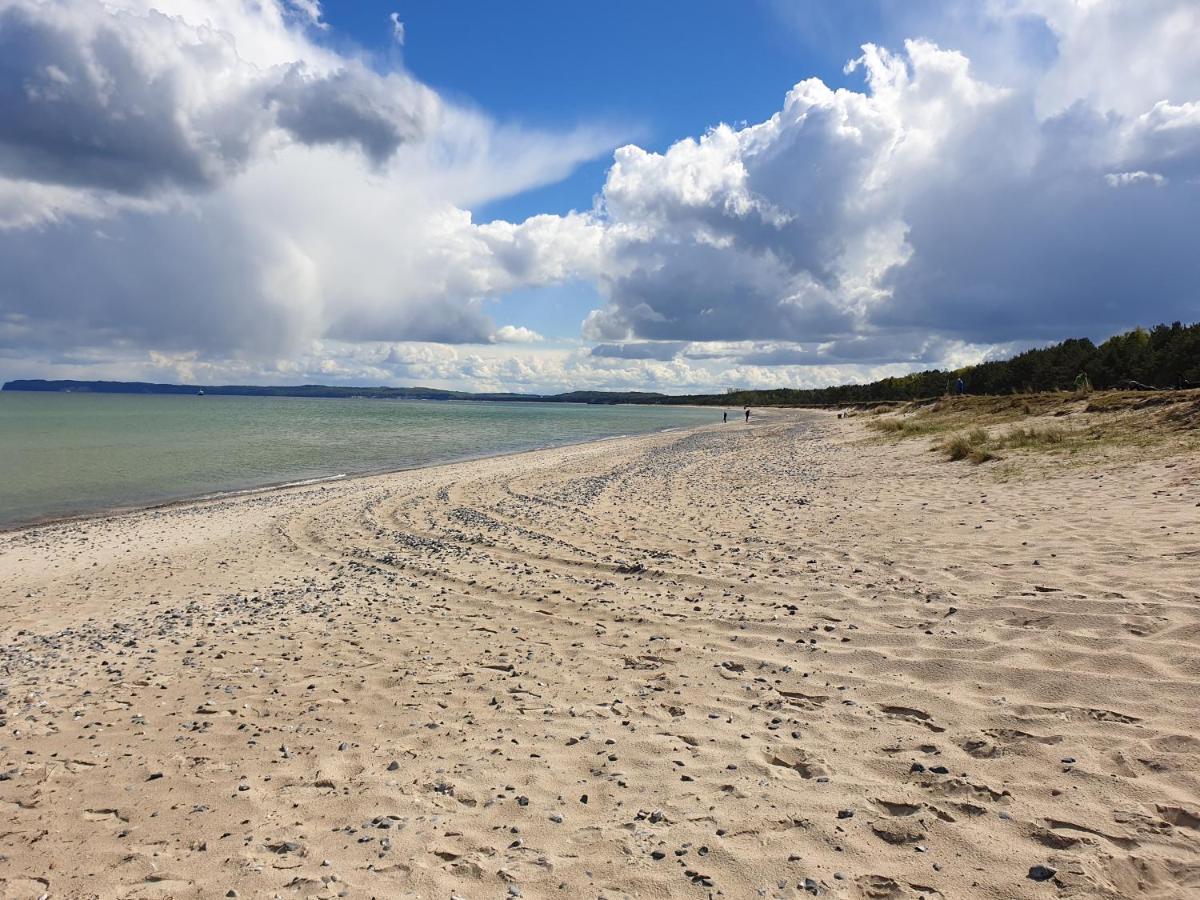 Ferienhaus Ostseeblick Ruegen ザスニッツ エクステリア 写真