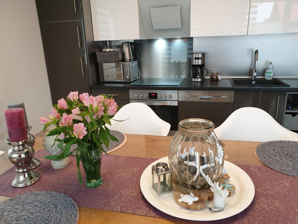 Ferienhaus Ostseeblick Ruegen ザスニッツ エクステリア 写真